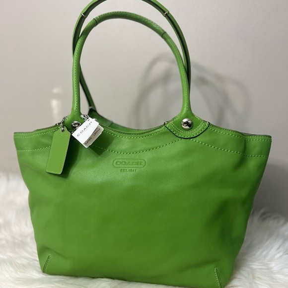 Coach Vibrant Green Tote Bag - Picture 1 of 13